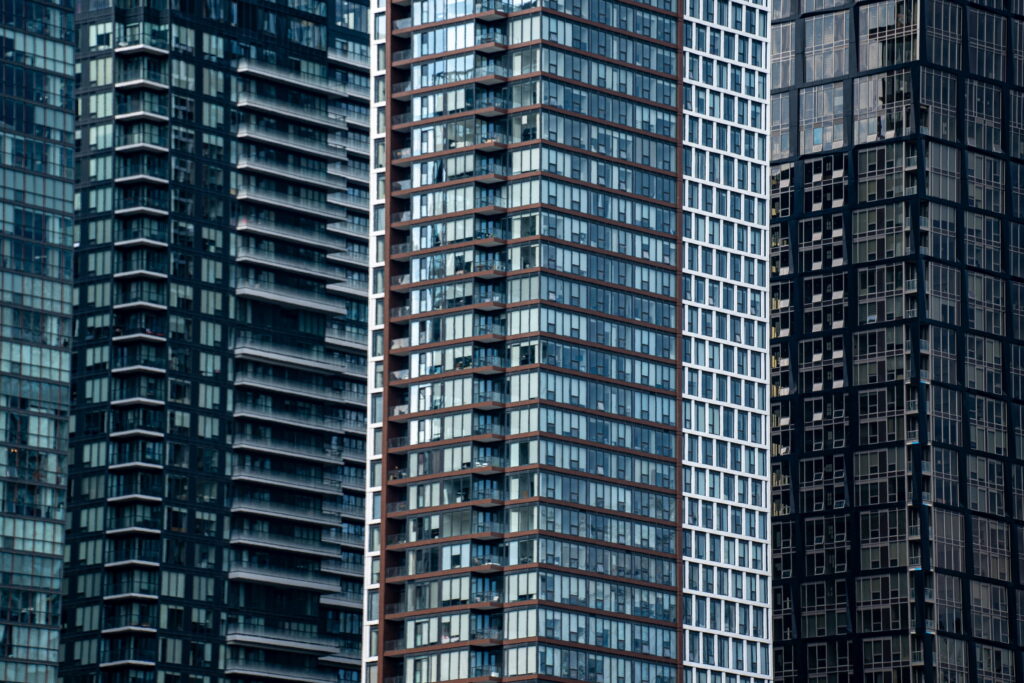 Downtown Toronto Ontario condo building for Tenants